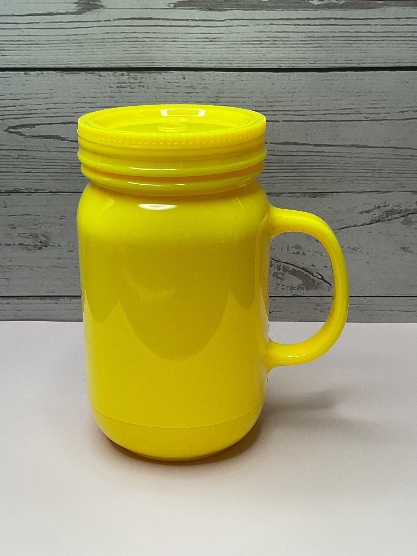 Nail Boss Mason Jar: 20 oz Plastic Tumbler with Straw